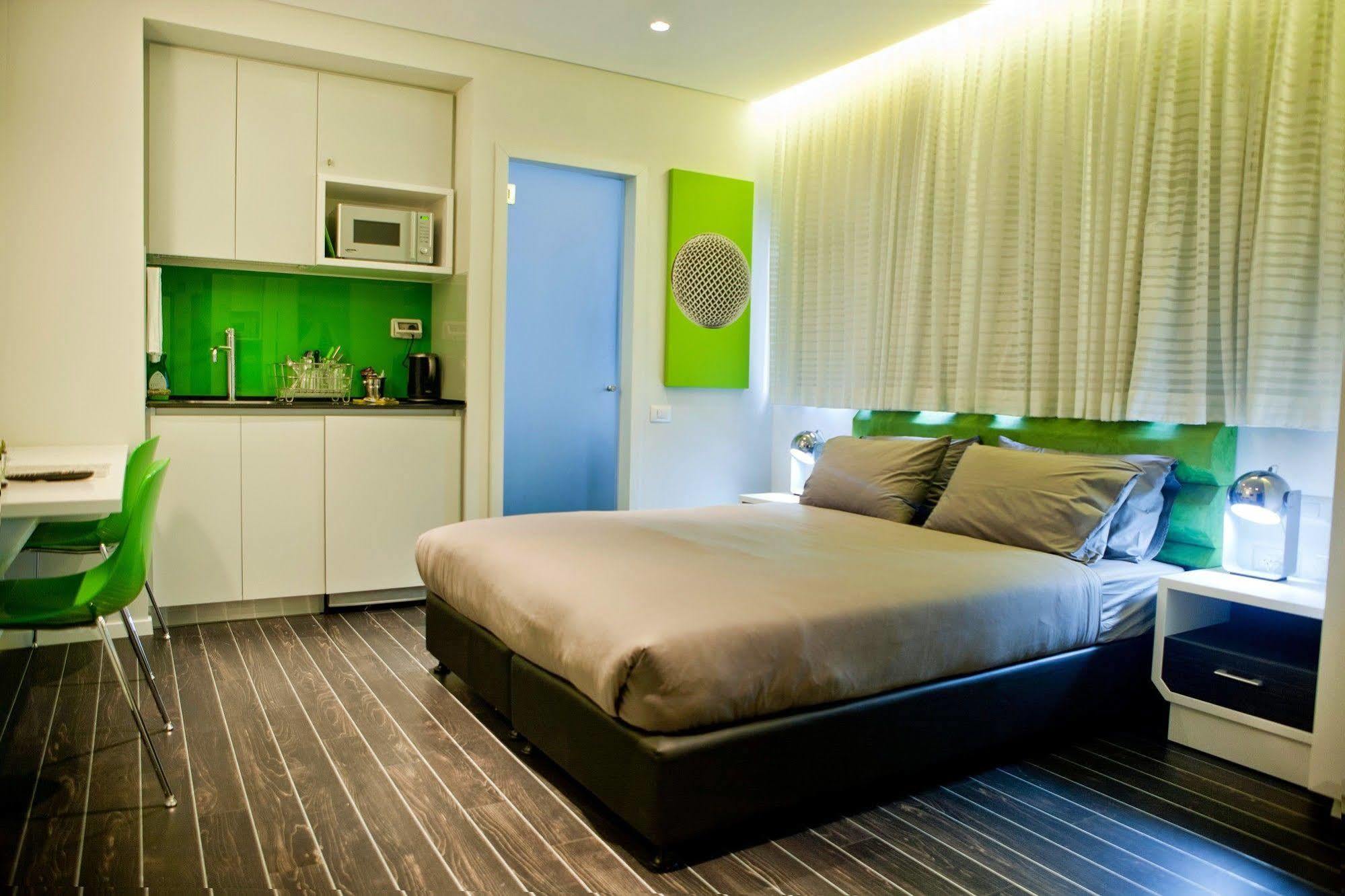 130 Rock Apartments Tel Aviv-Jaffa Exterior foto